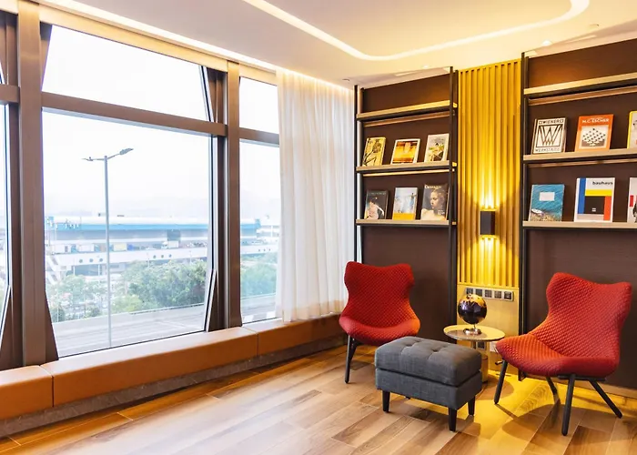 Oasis Aurum 181 Hotel